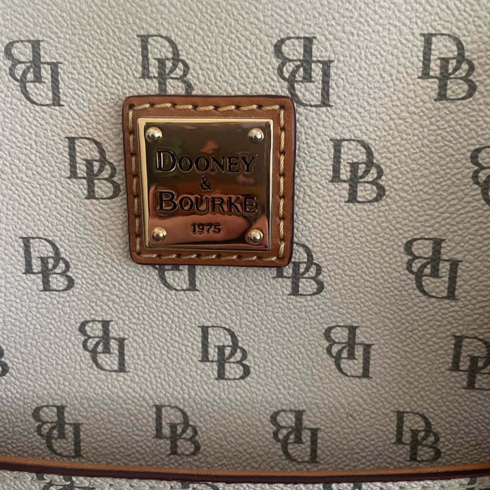 Dooney And Bourke - image 1